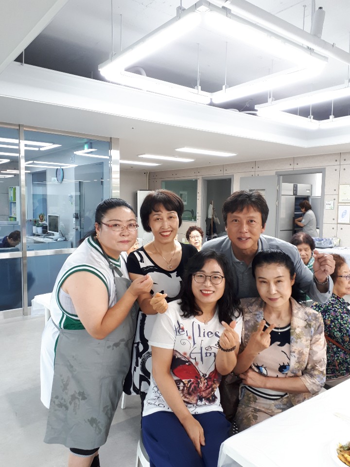 1891242665_9tSMaYnk_2517cf73f02a37ef353f894259f07cc377caf381.jpg 이미지크게보기